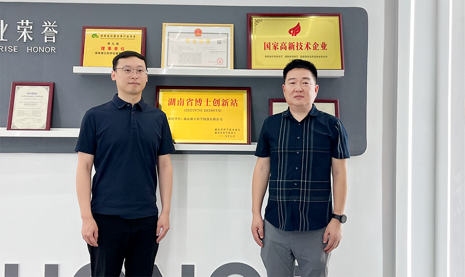 1755845182273357.png 93207a59-83ae-4cdc-8f6a-1d405f0a6545.png